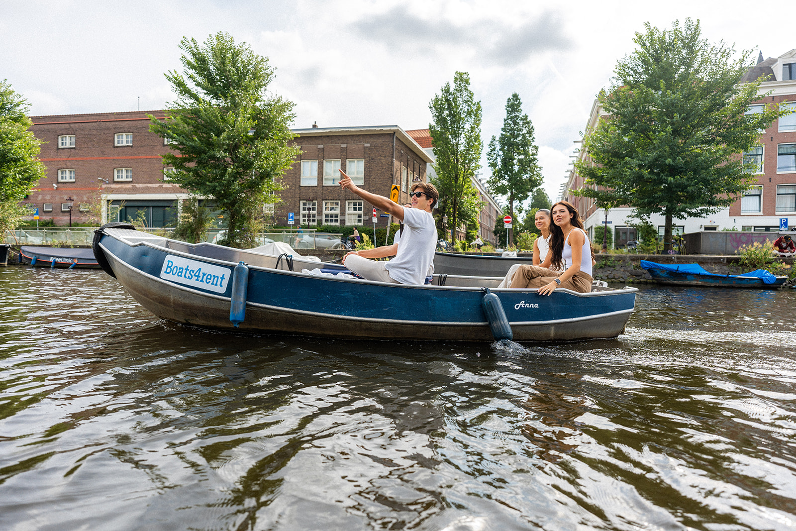 Boat rental Amsterdam canals