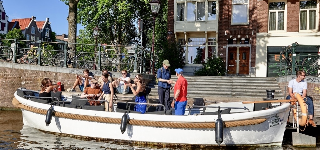 Where can I rent a boat in Amsterdam